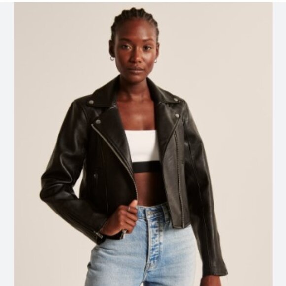 Abercrombie & Fitch Jackets & Blazers - Abercrombie & Fitch Cropped Black Moto Jacket
